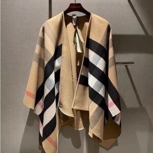 Burberry Beige Check Cashmere Cape